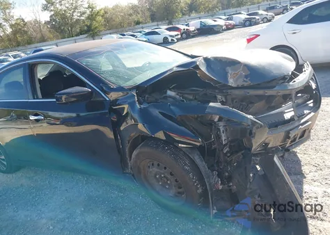 2015 Nissan Altima 2.5/2.5 S/2.5 Sl/2.5 Sv z USA, uszkodzony, nr VIN 1N4AL3AP2FC419604